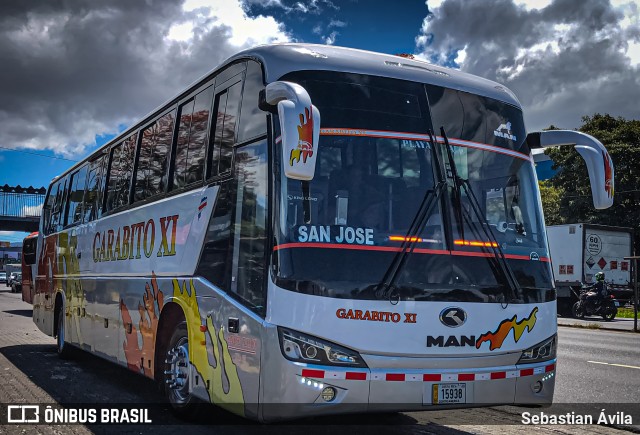Transportes Jacó 11 na cidade de Uruca, Santa Ana, San José, Costa Rica, por Sebastian Ávila. Número da foto: #12790852.