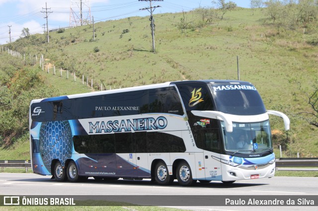 Massaneiro Turismo 1515 na cidade de Queimados, Rio de Janeiro, Brasil, por Paulo Alexandre da Silva. Número da foto: #12791694.