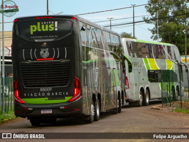 Viação Garcia 88009 na cidade de Cascavel, Paraná, Brasil, por Felipe Arguelho. Número da foto: #12793515.