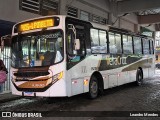Auto Ônibus Vera Cruz RJ 104.005 na cidade de Rio de Janeiro, Rio de Janeiro, Brasil, por Leandro Mendes. Número da foto: #:id.