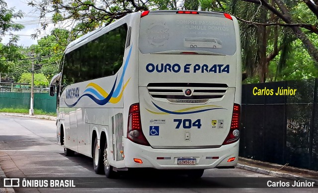 Viação Ouro e Prata 704 na cidade de São Paulo, São Paulo, Brasil, por Carlos Júnior. Número da foto: #12797930.