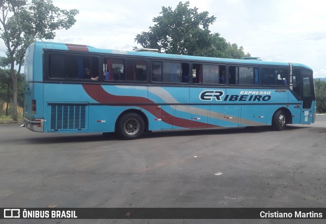 Expresso Ribeiro 2500 na cidade de Montes Claros, Minas Gerais, Brasil, por Cristiano Martins. Número da foto: #12796089.
