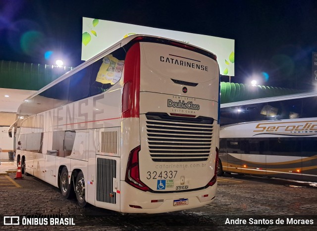 Auto Viação Catarinense 324337 na cidade de Quatro Barras, Paraná, Brasil, por Andre Santos de Moraes. Número da foto: #12796592.