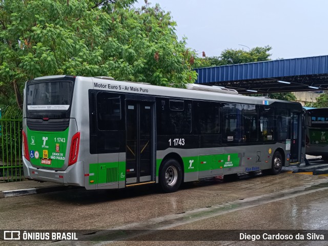 Viação Santa Brígida 1 1743 na cidade de São Paulo, São Paulo, Brasil, por Diego Cardoso da Silva. Número da foto: #12797520.