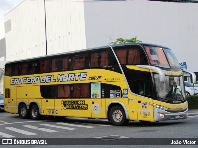 Crucero del Norte 3250 na cidade de Balneário Camboriú, Santa Catarina, Brasil, por João Victor. Número da foto: #12801161.