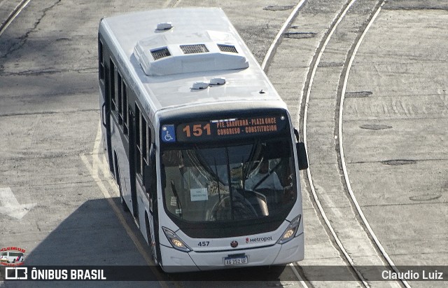 La Nueva Metropol 457 na cidade de Ciudad Autónoma de Buenos Aires, Argentina, por Claudio Luiz. Número da foto: #12800300.