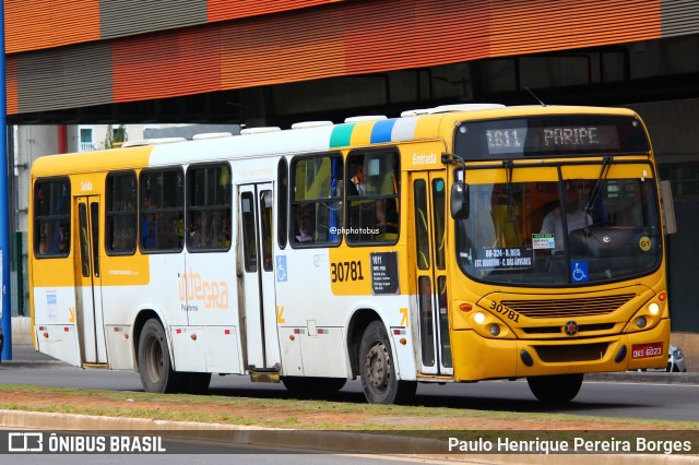 Plataforma Transportes 30781 na cidade de Salvador, Bahia, Brasil, por Paulo Henrique Pereira Borges. Número da foto: #12800424.