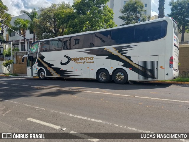 Suprema Transportes 2002 na cidade de Lages, Santa Catarina, Brasil, por LUCAS NASCIMENTO. Número da foto: #12801024.