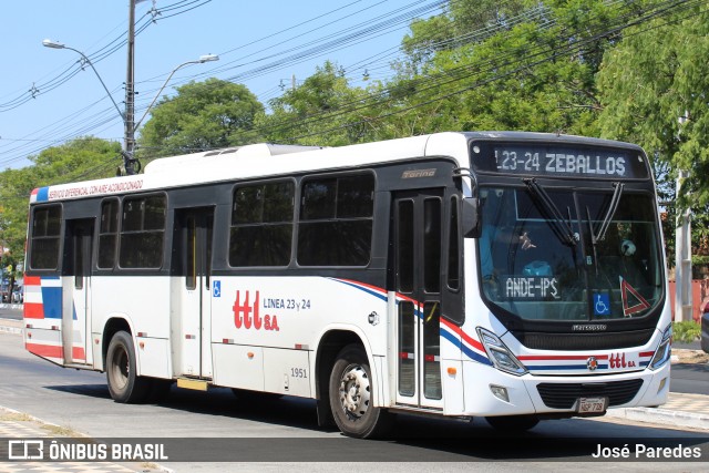 TTL S.A. - Transporte y Turismo Lambaré - Líneas 23-24-31 y 33 1951 na cidade de Asunción, Paraguai, por José Paredes. Número da foto: #12801321.