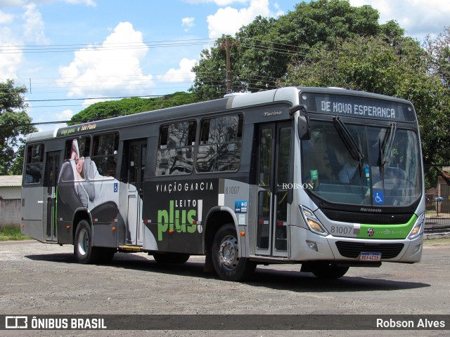 Viação Garcia 81007 na cidade de Paranavaí, Paraná, Brasil, por Robson Alves. Número da foto: #12802248.