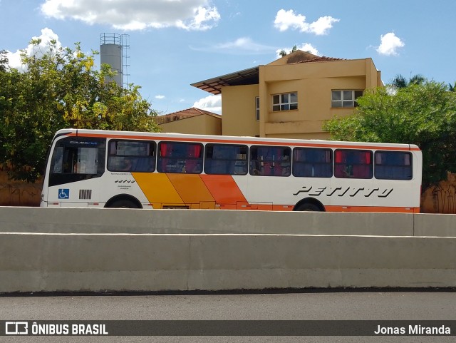 Transportadora Turística Petitto 92740 na cidade de Ribeirão Preto, São Paulo, Brasil, por Jonas Miranda. Número da foto: #12803582.