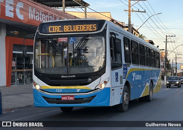 Viação Sudeste 133 na cidade de Marataízes, Espírito Santo, Brasil, por Guilherme Neves. Número da foto: #12801939.