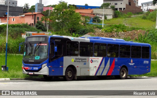 BB Transportes e Turismo 27.723 na cidade de Cotia, São Paulo, Brasil, por Ricardo Luiz. Número da foto: #12803672.