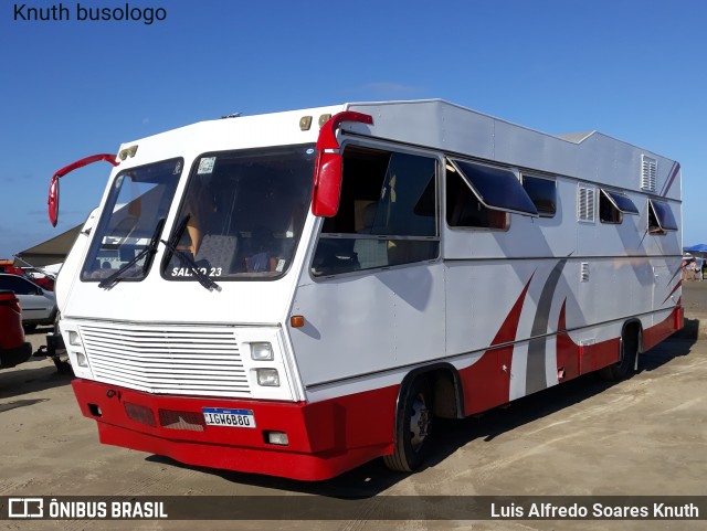 Motorhomes SALMO23 na cidade de Rio Grande, Rio Grande do Sul, Brasil, por Luis Alfredo Soares Knuth. Número da foto: #12802694.