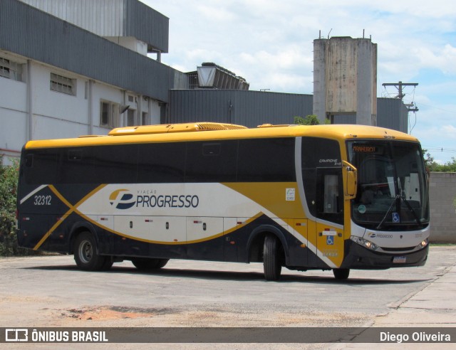 Viação Progresso 32312 na cidade de Além Paraíba, Minas Gerais, Brasil, por Diego Oliveira. Número da foto: #12804053.