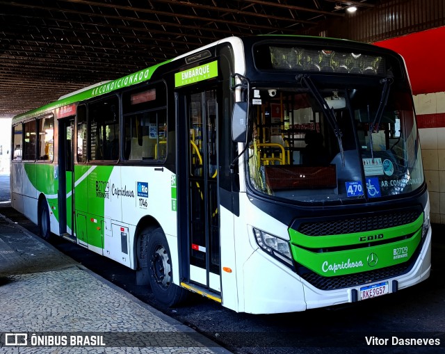 Caprichosa Auto Ônibus B27129 na cidade de Rio de Janeiro, Rio de Janeiro, Brasil, por Vitor Dasneves. Número da foto: #12802258.