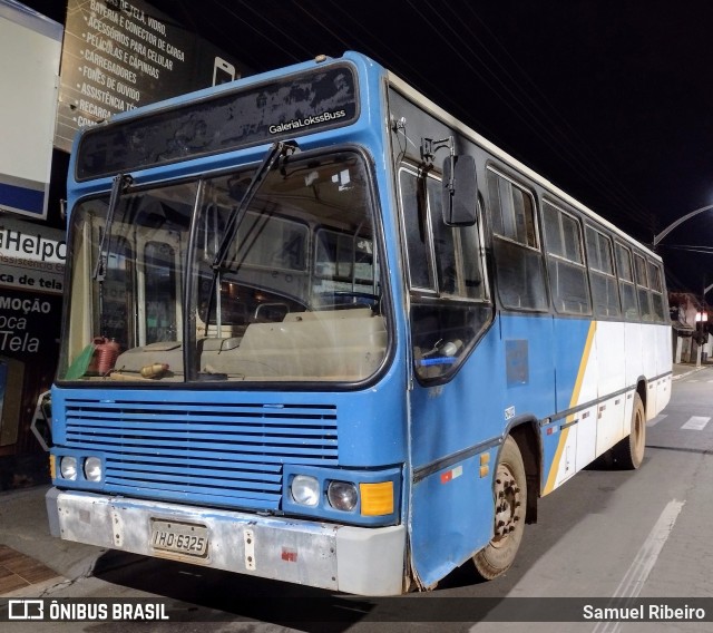 Ônibus Particulares  na cidade de Catalão, Goiás, Brasil, por Samuel Ribeiro. Número da foto: #12802286.