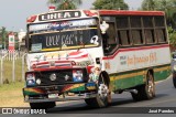 Empresa de Transporte San Francisco - Linea 8 010 na cidade de Luque, Central, Paraguai, por José Paredes. Número da foto: #12801597.