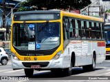 Empresa Metropolitana 805 na cidade de Recife, Pernambuco, Brasil, por Renato Fernando. Número da foto: #12804072.