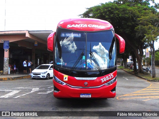 Viação Santa Cruz 38825 na cidade de Três Corações, Minas Gerais, Brasil, por Fábio Mateus Tibúrcio. Número da foto: #12849075.