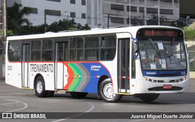 Viação Pirajuçara 025 na cidade de Barueri, São Paulo, Brasil, por Juarez Miguel Duarte Junior. Número da foto: #12849578.