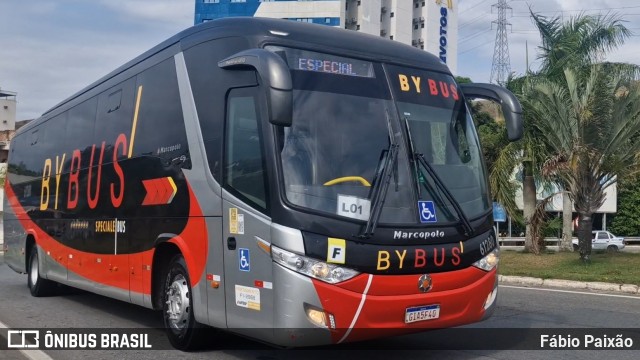 By Bus Transportes Ltda 61280 na cidade de Aparecida, São Paulo, Brasil, por Fábio Paixão. Número da foto: #12849859.