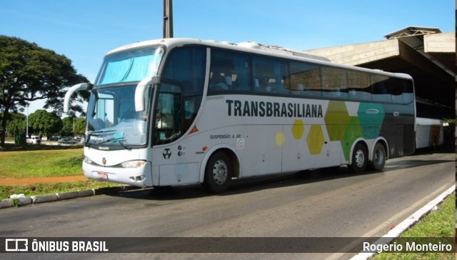 Transbrasiliana Transportes e Turismo 4211 na cidade de Brasília, Distrito Federal, Brasil, por Rogerio Monteiro. Número da foto: #12849548.