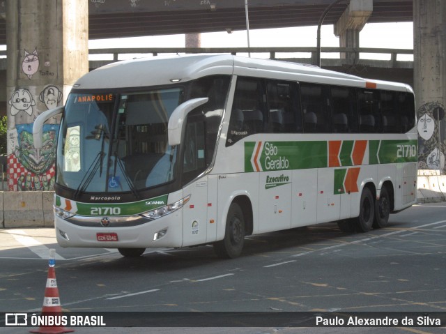 Empresa Gontijo de Transportes 21710 na cidade de Rio de Janeiro, Rio de Janeiro, Brasil, por Paulo Alexandre da Silva. Número da foto: #12849529.