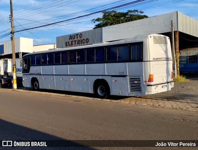 Fabinho Turismo 9567 na cidade de Fernandópolis, São Paulo, Brasil, por João Vitor Pereira. Número da foto: #12848524.
