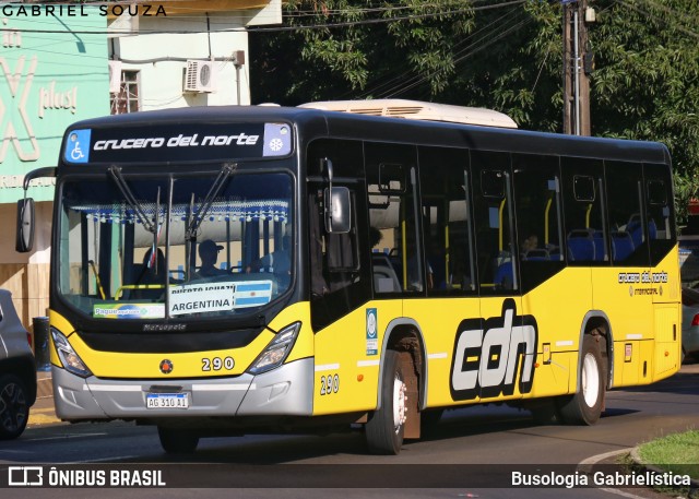 Crucero del Norte 290 na cidade de Foz do Iguaçu, Paraná, Brasil, por Busologia Gabrielística. Número da foto: #12848670.
