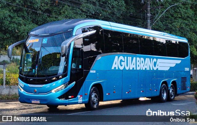 Viação Águia Branca 33560 na cidade de Salvador, Bahia, Brasil, por Ônibus Ssa. Número da foto: #12849820.