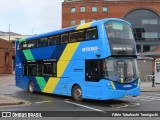 Metrobus 6804 na cidade de Redhill, Surrey, Inglaterra, por Fábio Takahashi Tanniguchi. Número da foto: #12849950.