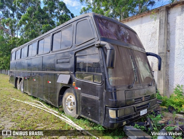 Ônibus Particulares 7767 na cidade de Santo Amaro da Imperatriz, Santa Catarina, Brasil, por Vinícius Weber. Número da foto: #12875289.