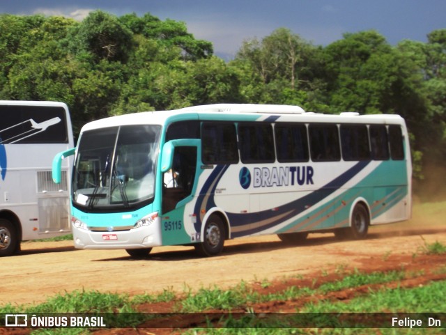 Brantur > Branbus > Viação Pato Branco 95115 na cidade de Cascavel, Paraná, Brasil, por Felipe  Dn. Número da foto: #12876391.