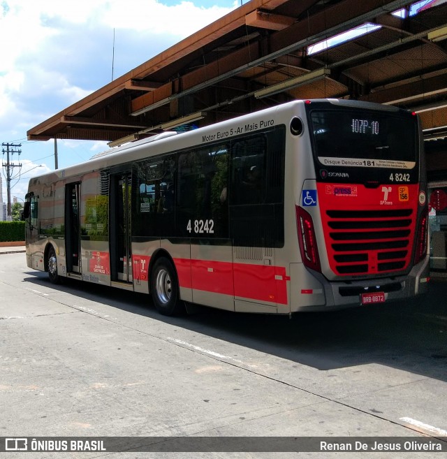 Express Transportes Urbanos Ltda 4 8242 na cidade de São Paulo, São Paulo, Brasil, por Renan De Jesus Oliveira. Número da foto: #12874090.