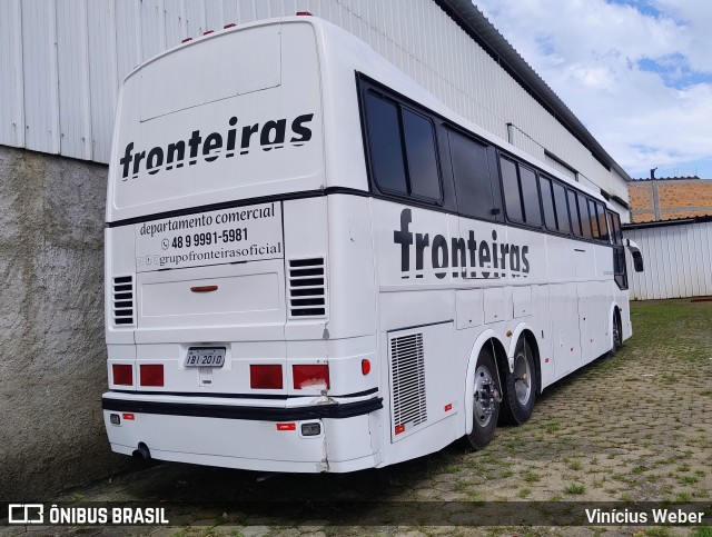 Grupo Fronteiras 2010 na cidade de Santo Amaro da Imperatriz, Santa Catarina, Brasil, por Vinícius Weber. Número da foto: #12875294.