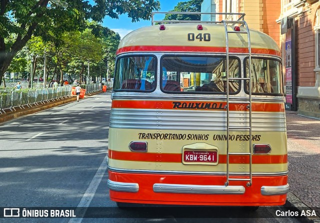 Rouxinol 040 na cidade de Contagem, Minas Gerais, Brasil, por Carlos ASA. Número da foto: #12874736.