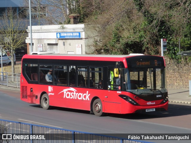 London General SEN63 na cidade de Dartford, Kent, Inglaterra, por Fábio Takahashi Tanniguchi. Número da foto: #12877592.