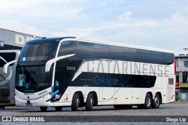 Auto Viação Catarinense 324328 na cidade de Balneário Camboriú, Santa Catarina, Brasil, por Diego Lip. Número da foto: #12877490.