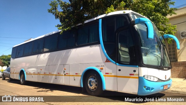 Los Ferreira 25 na cidade de Artigas, Uruguai, por Mauricio José Lima Monzón. Número da foto: #12876871.