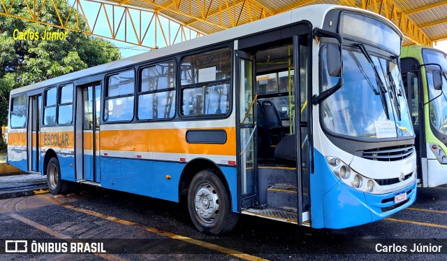 Escolares 1325 na cidade de Goiânia, Goiás, Brasil, por Carlos Júnior. Número da foto: #12876562.