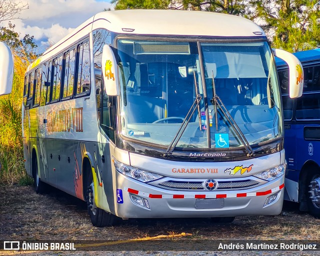 Transportes Jacó 08 na cidade de La Uruca, San José, San José, Costa Rica, por Andrés Martínez Rodríguez. Número da foto: #12876681.