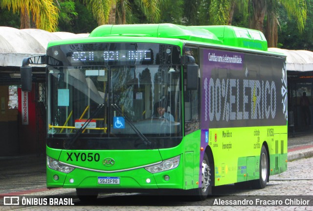 Transporte Coletivo Glória XY050 na cidade de Curitiba, Paraná, Brasil, por Alessandro Fracaro Chibior. Número da foto: #12877016.