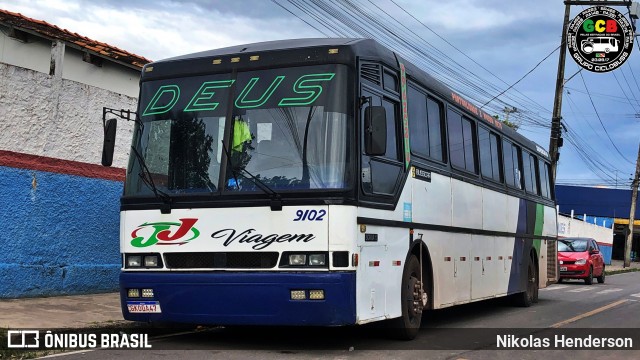 Ônibus Particulares 9102 na cidade de Abaetetuba, Pará, Brasil, por Nikolas Henderson. Número da foto: #12878899.