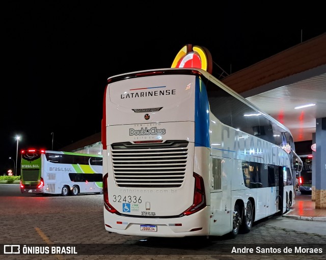 Auto Viação Catarinense 324336 na cidade de Santa Cruz do Rio Pardo, São Paulo, Brasil, por Andre Santos de Moraes. Número da foto: #12879827.