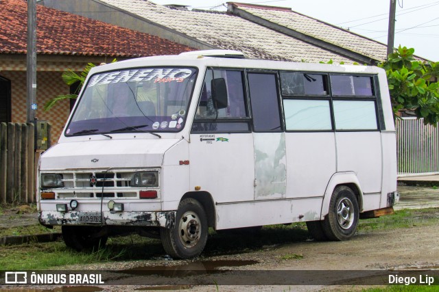 Ônibus Particulares 9763 na cidade de Guaratuba, Paraná, Brasil, por Diego Lip. Número da foto: #12880097.