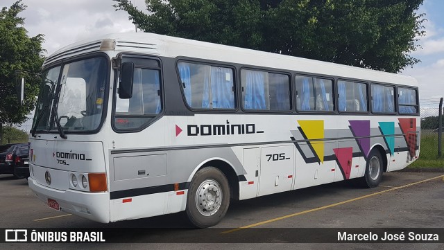 Domínio Transportadora Turística 705 na cidade de Guarulhos, São Paulo, Brasil, por Marcelo José Souza. Número da foto: #12879050.