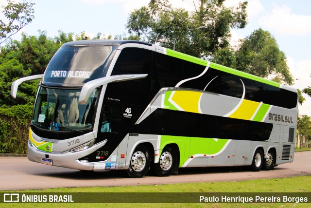Brasil Sul Linhas Rodoviárias 3718 na cidade de Curitiba, Paraná, Brasil, por Paulo Henrique Pereira Borges. Número da foto: #12879186.