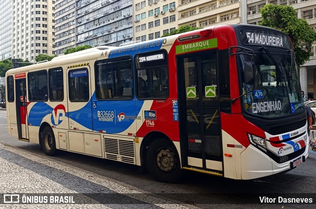 Viação Pavunense B32668 na cidade de Rio de Janeiro, Rio de Janeiro, Brasil, por Vitor Dasneves. Número da foto: #12880802.