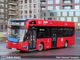 Metroline VMSL2881 na cidade de Ealing, Greater London, Inglaterra, por Fábio Takahashi Tanniguchi. Número da foto: #:id.